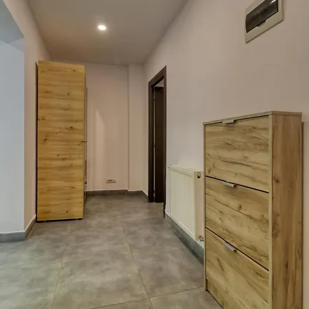 2 Hidden Gems - All U Need - By Uni88 Apartments Bucharest Exterior photo