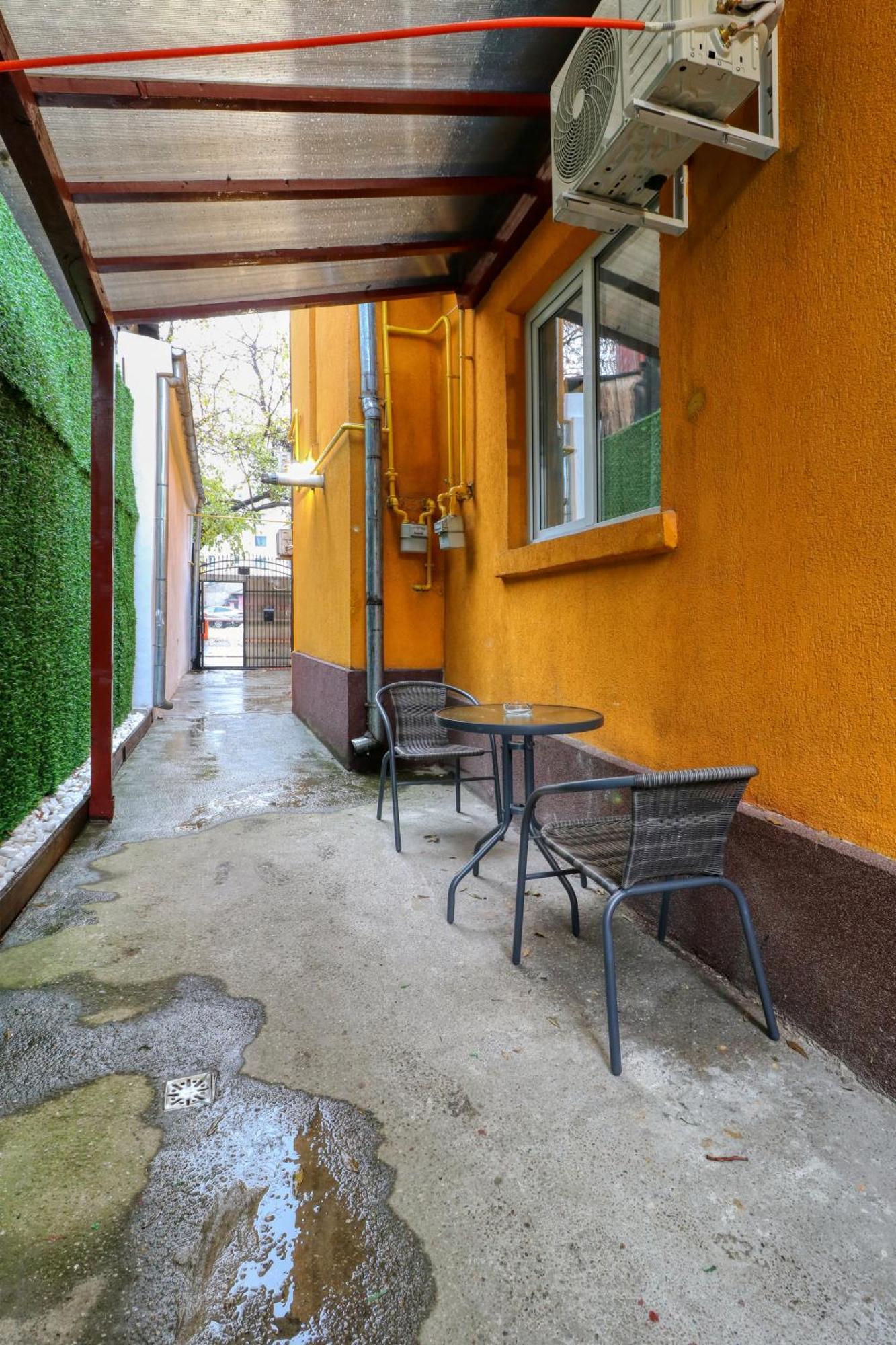 2 Hidden Gems - U Need - By Uni88 Apartment