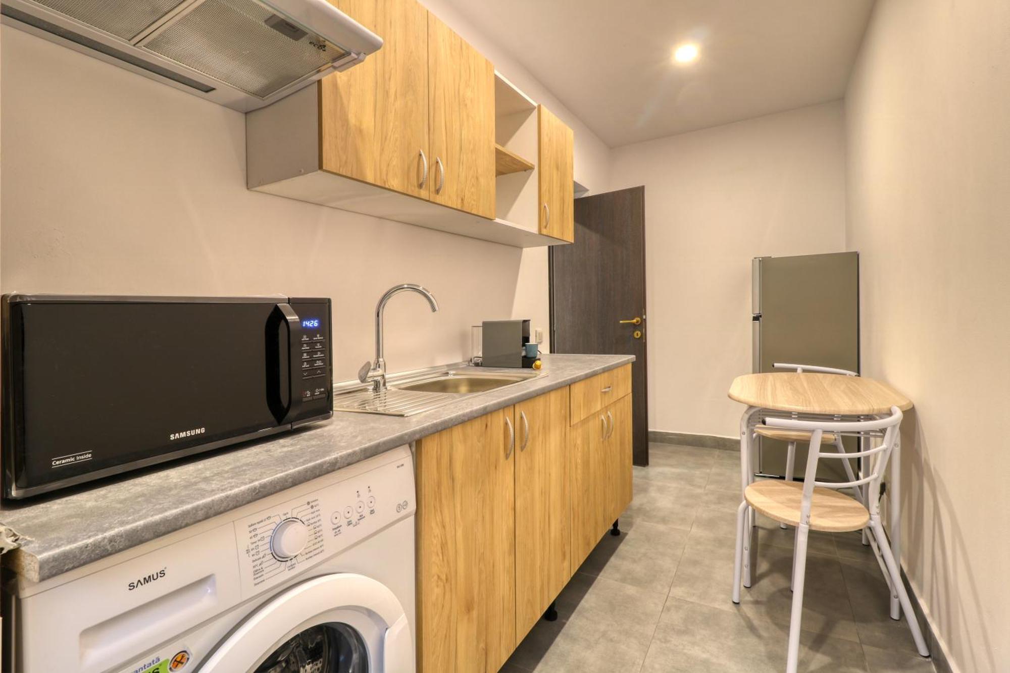 Apartment 2 Hidden Gems - U Need - By Uni88 Bucharest