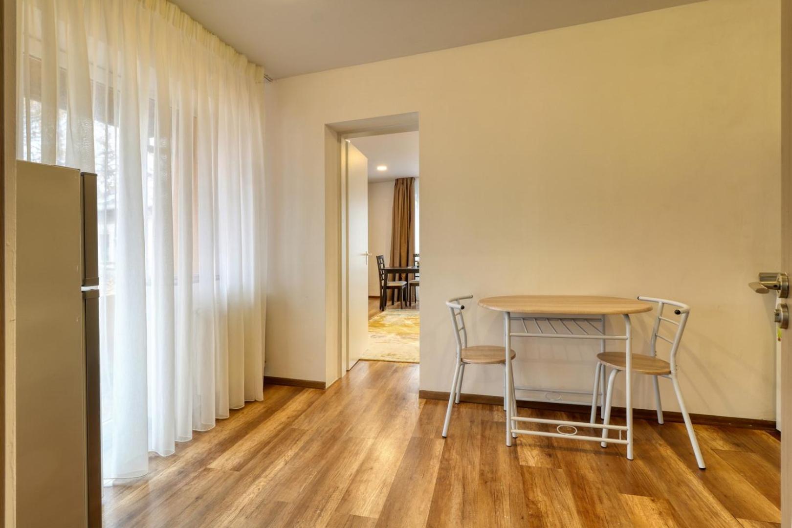 Apartment 2 Hidden Gems - U Need - By Uni88 *